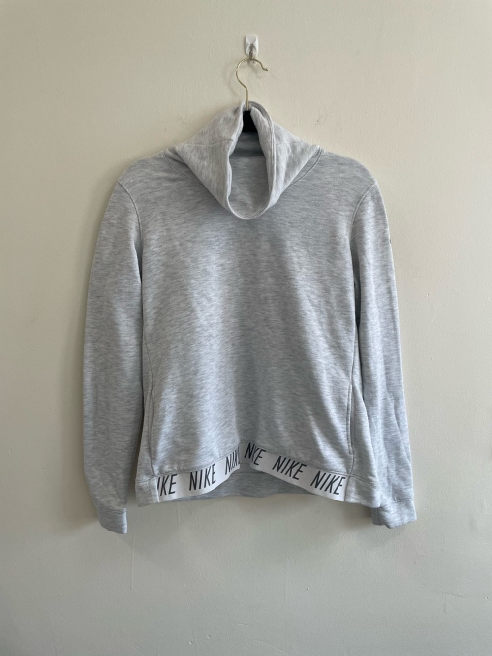 Nike Light Gray Dri-FIT Pullover
